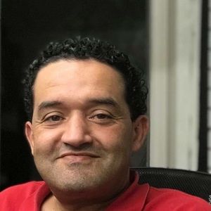 Meet your Posher, Momo